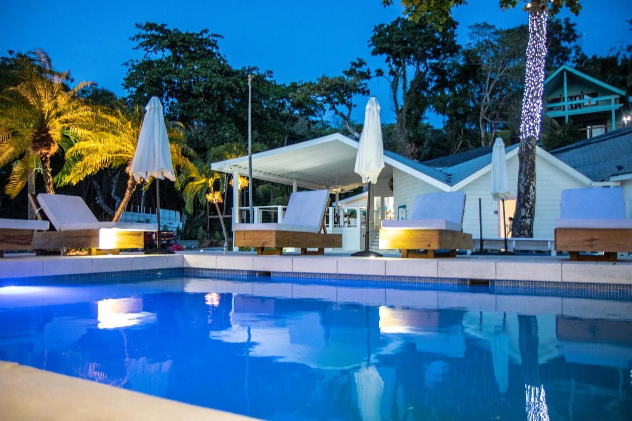 Luna Beach Luxury Boutique Beach Front Resort Jobs Bight Екстер'єр фото