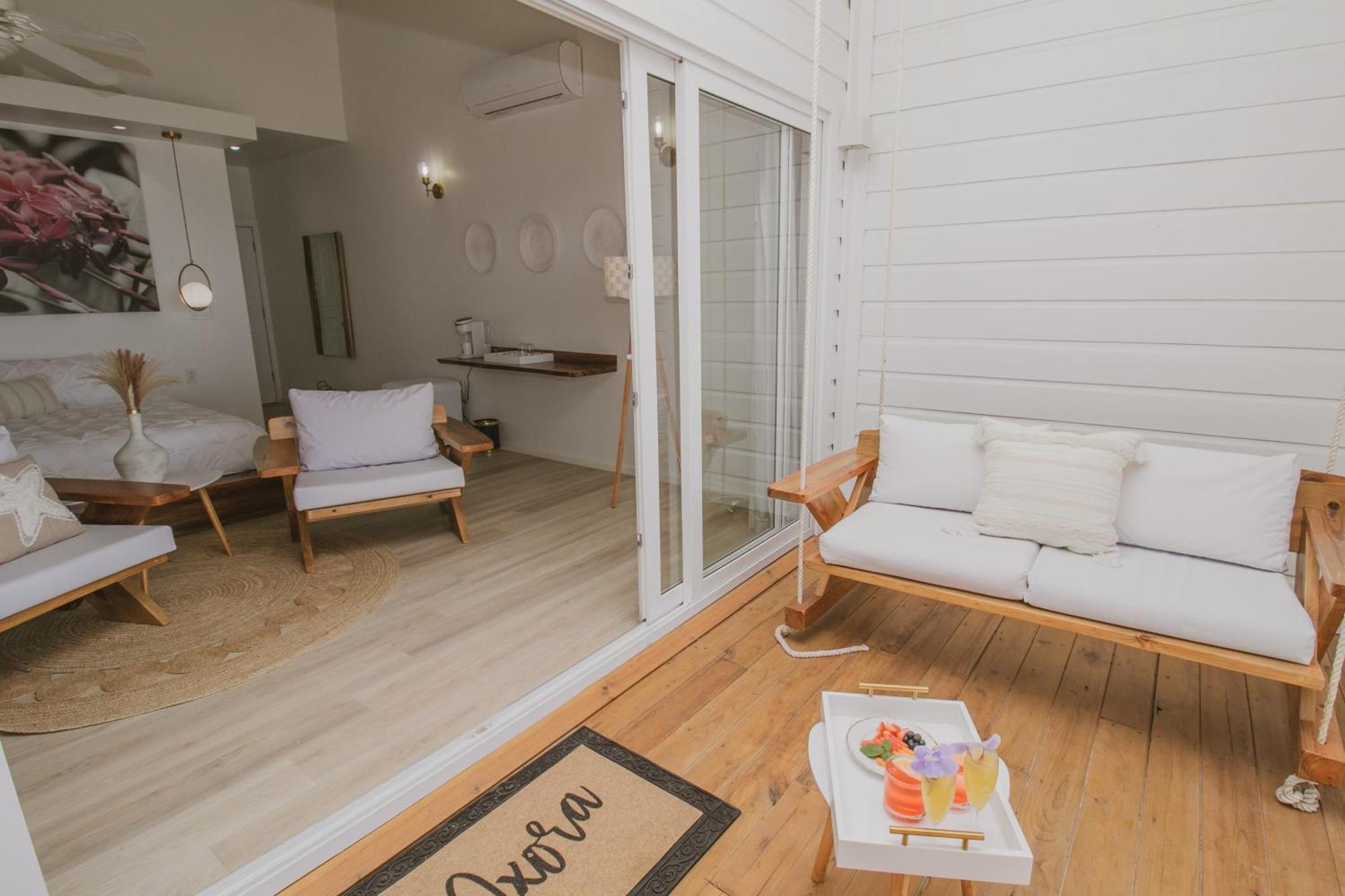 Luna Beach Luxury Boutique Beach Front Resort Jobs Bight Екстер'єр фото